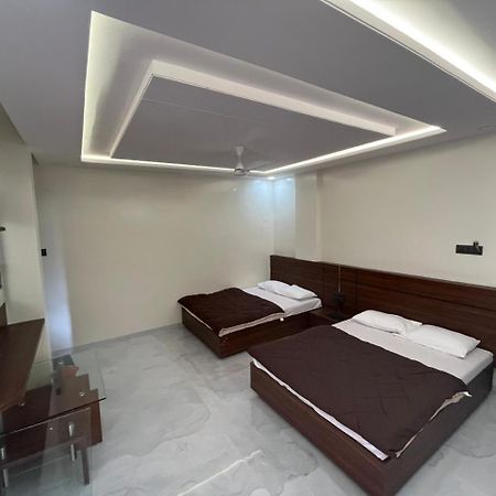 Hotel Sai Sandesh Ширди Экстерьер фото