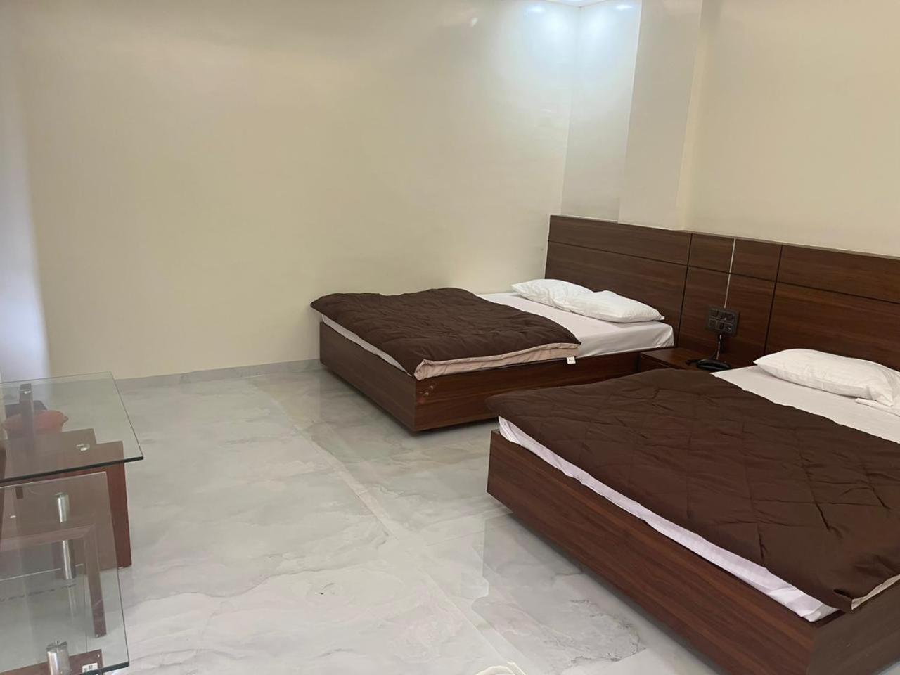 Hotel Sai Sandesh Ширди Экстерьер фото