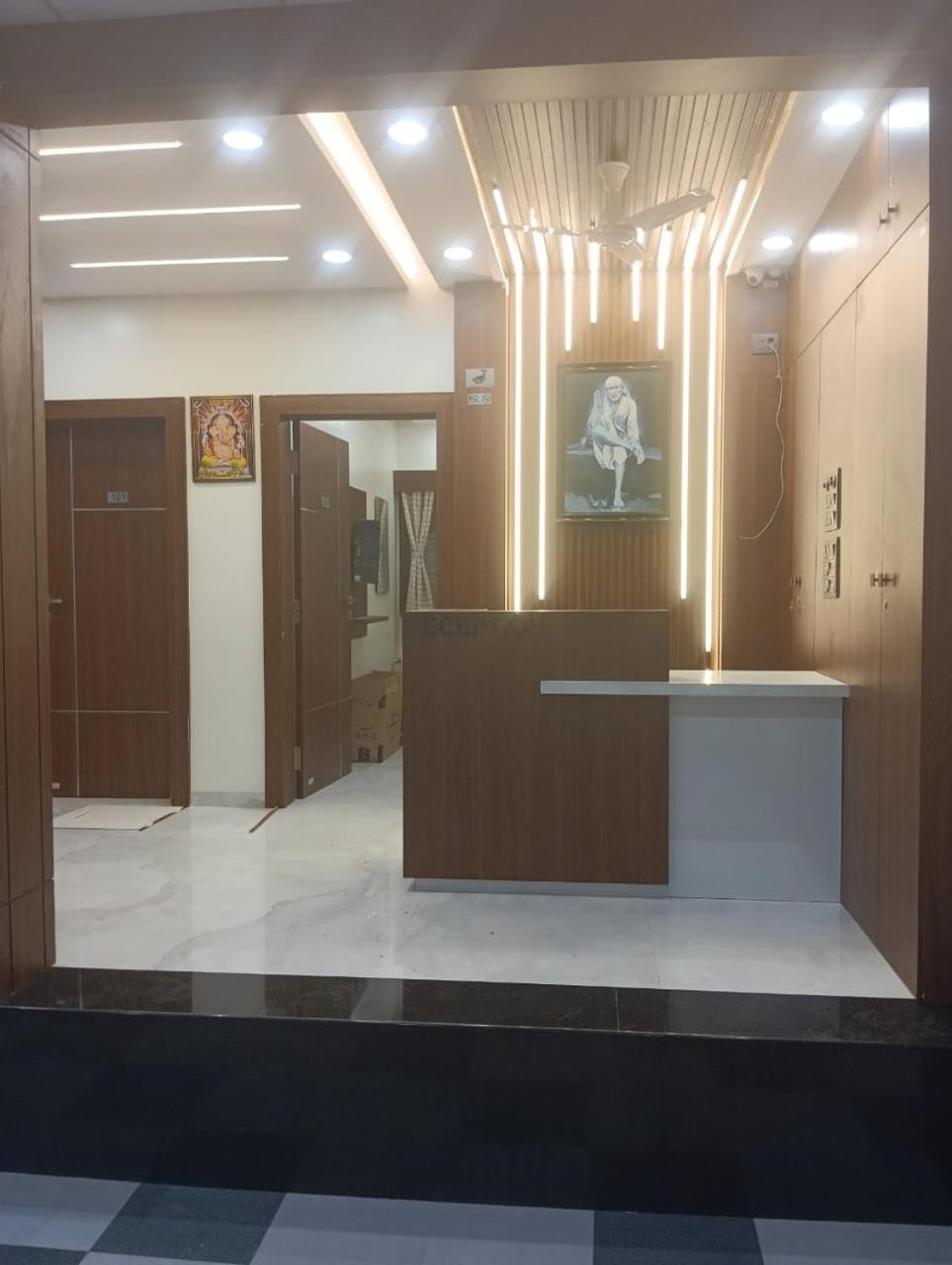 Hotel Sai Sandesh Ширди Экстерьер фото