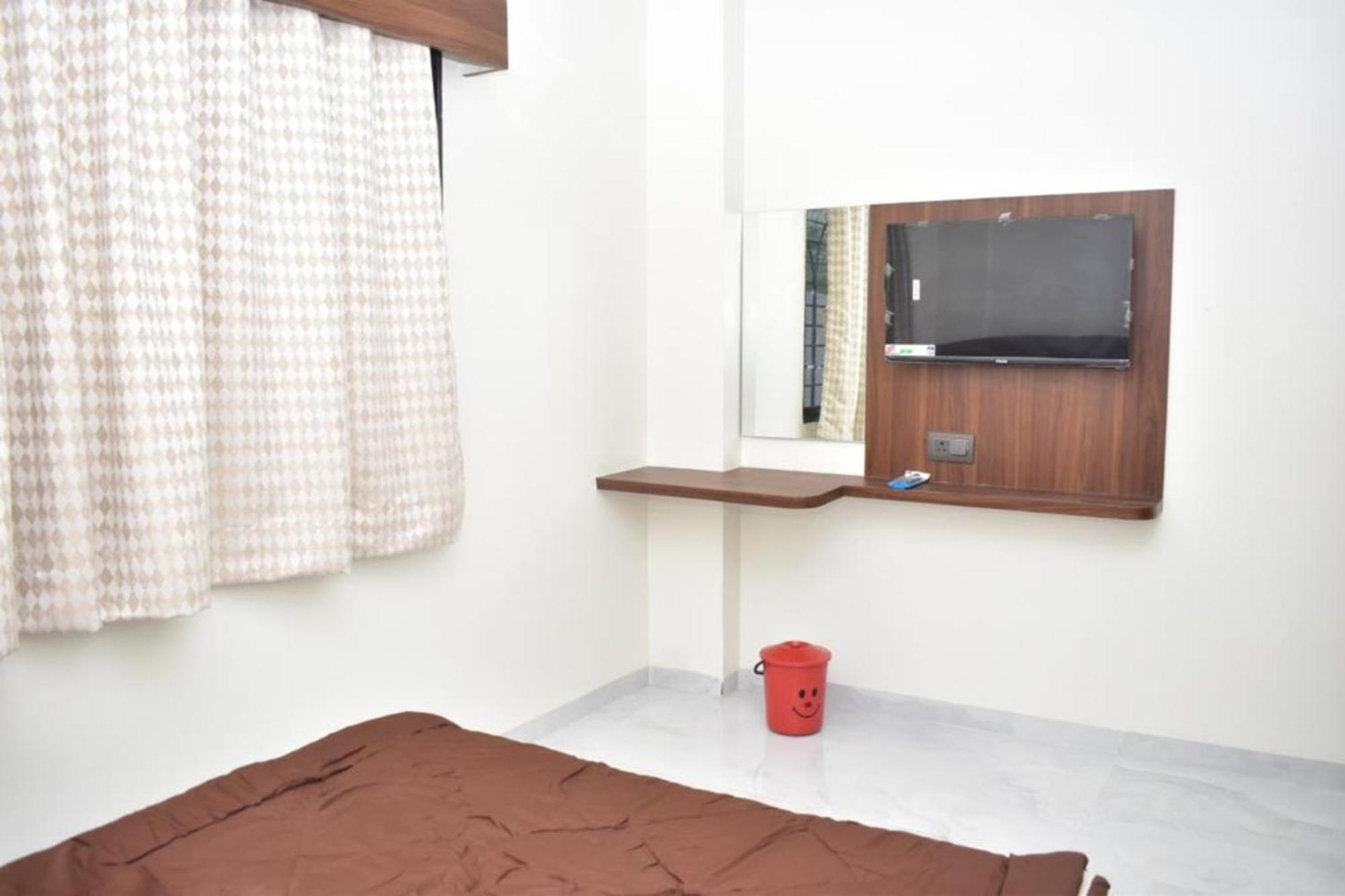 Hotel Sai Sandesh Ширди Экстерьер фото